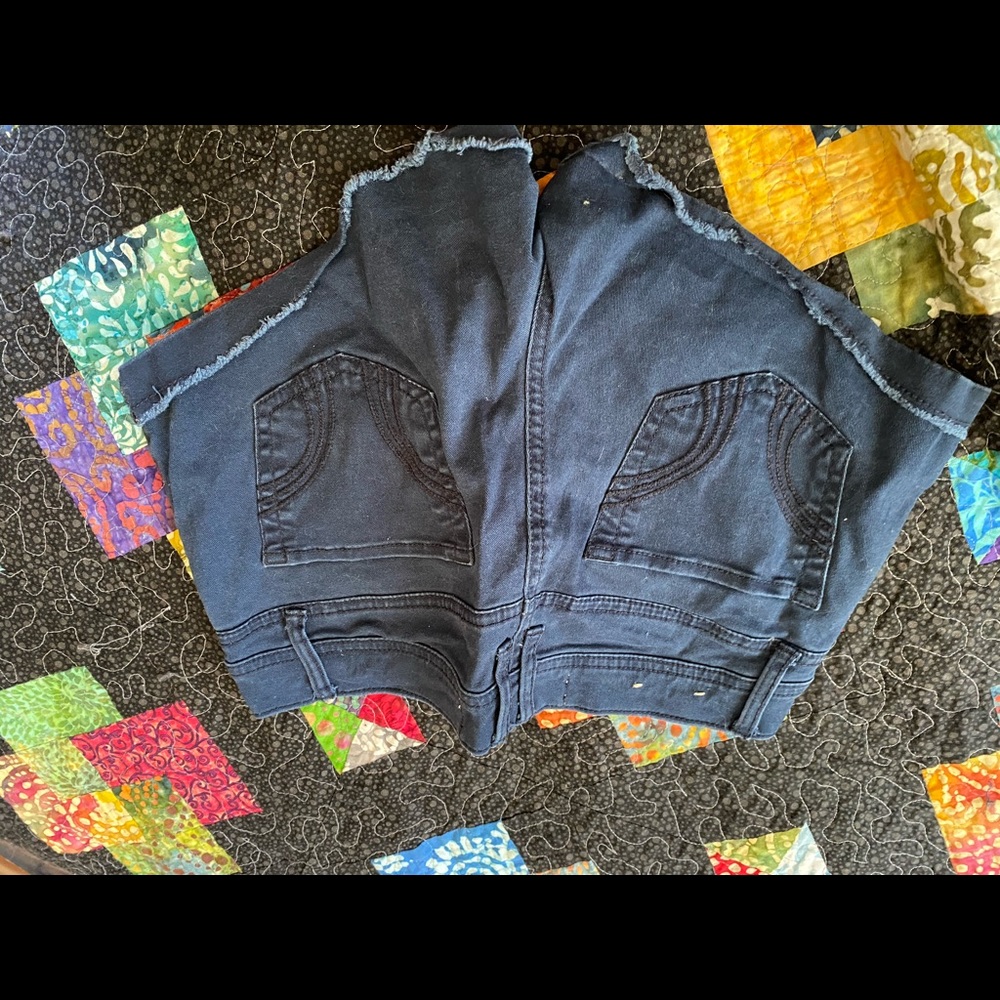 Shorts - Picture 2 of 2